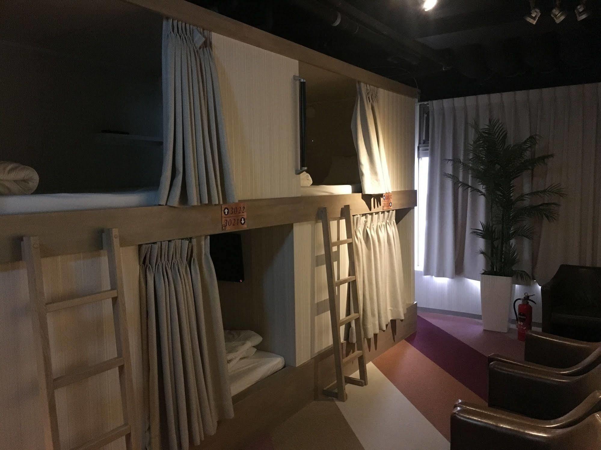 Ueno Station Hostel Oriental 1 Male Only Tokio Buitenkant foto